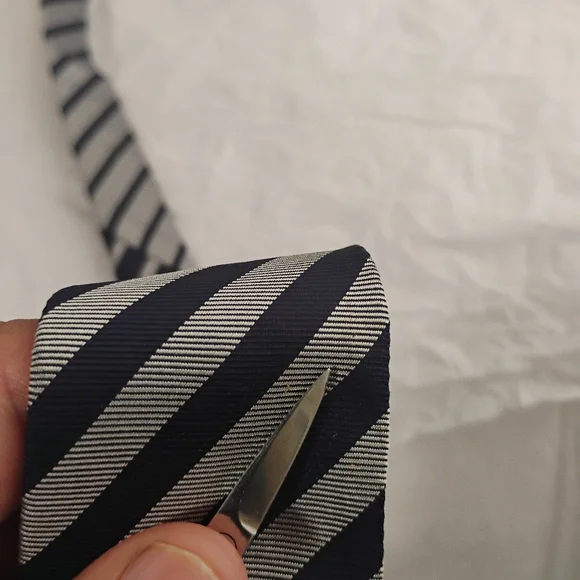 Recent Salvatore Ferragamo mens tie skinny striped